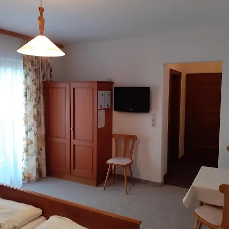 Frühstückspension Bauernhof Grieslehen 3*