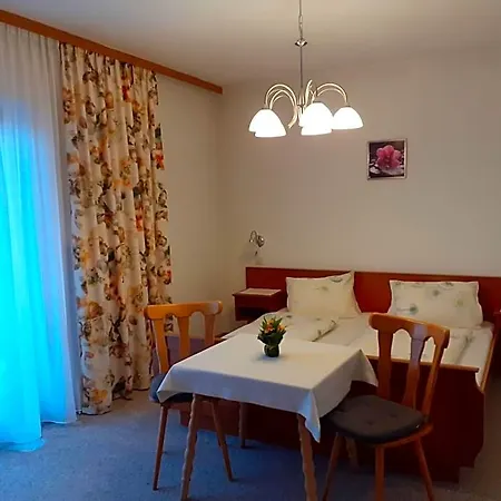 Bauernhof Grieslehen Bed & Breakfast