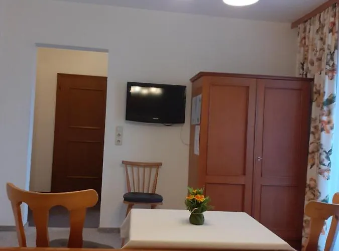 Frühstückspension Bauernhof Grieslehen 3*